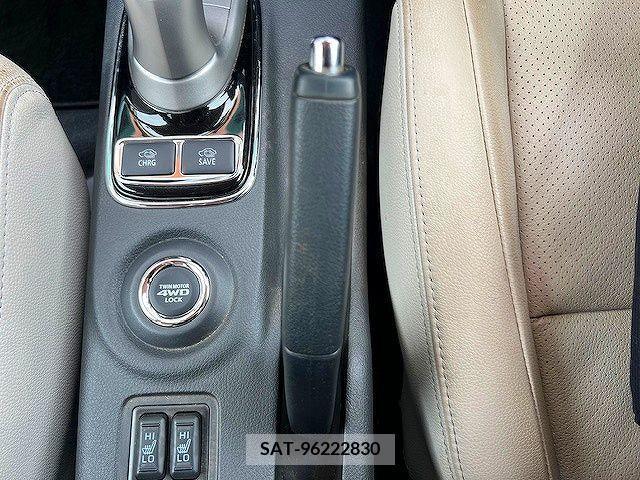 Mitsubishi OUTLANDER PHEV 2014-09 281135-5