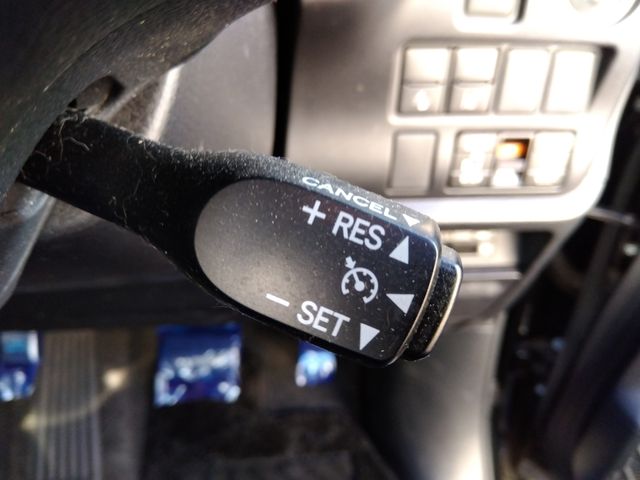 Toyota VOXY 2017-12 184294-13