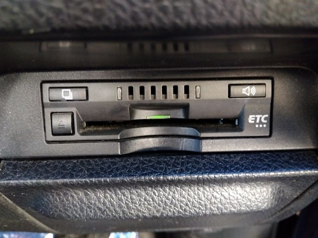 Toyota VOXY 2017-12 184294-15