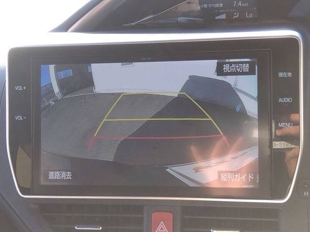Toyota VOXY 2017-12 184294-11