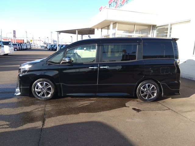 Toyota VOXY 2017-12 184294-4