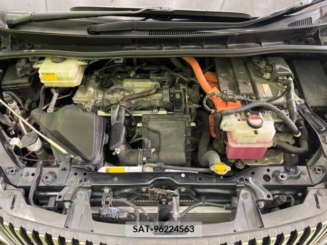 Toyota ESQUIRE 2014-11 339967-18
