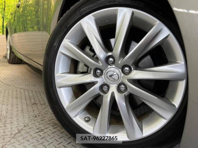 Lexus IS 2013-12 297905-13
