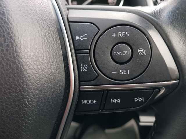 Toyota CAMRY HYBRID 2018-03 184374-21