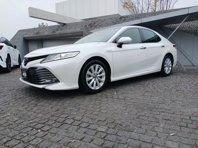 Toyota CAMRY HYBRID 2018-03 184374-1