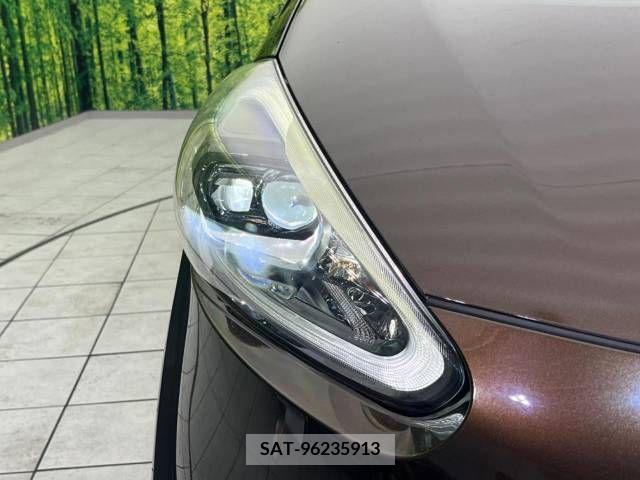 Toyota SIENTA 2015-08 298366-12