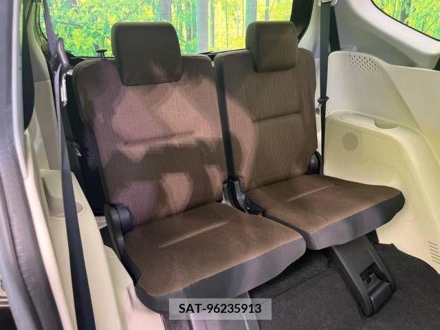 Toyota SIENTA 2015-08 298366-10