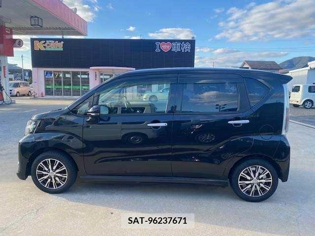 Daihatsu MOVE CUSTOM 2018-01 255105-11