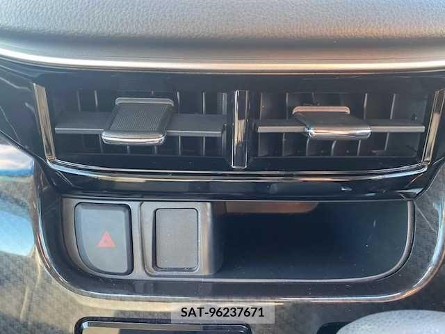 Daihatsu MOVE CUSTOM 2018-01 255105-18