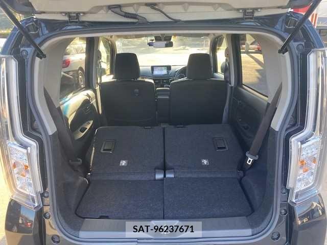 Daihatsu MOVE CUSTOM 2018-01 255105-15