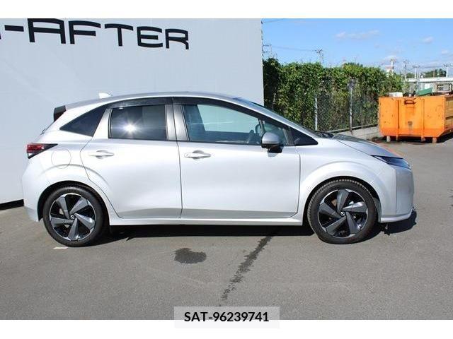 Nissan AURA 2021-09 262351-6