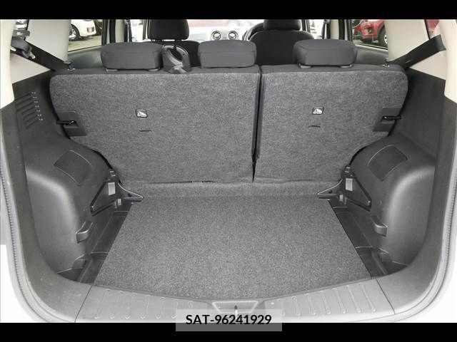 Nissan NOTE 2016-05 219820-11
