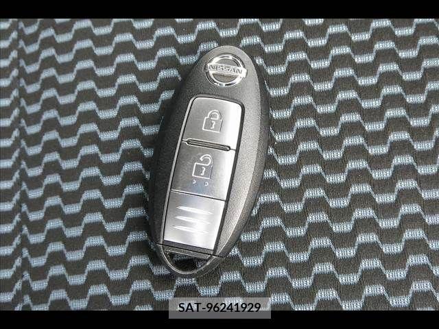 Nissan NOTE 2016-05 219820-4