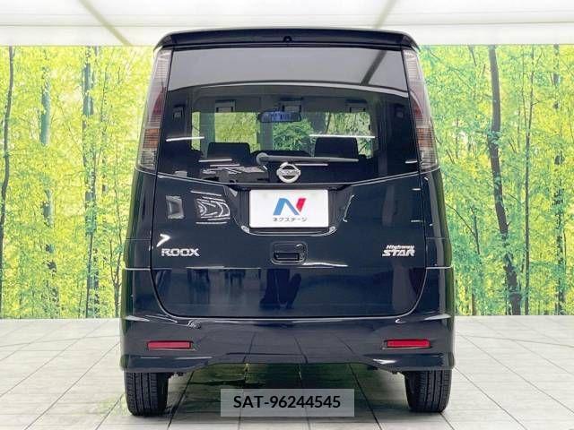 Nissan ROOX 2010-11 388506-15
