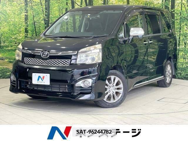 Toyota VOXY 2013-07 338809-0
