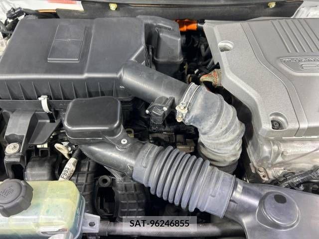 Mitsubishi OUTLANDER PHEV 2016-07 303564-18