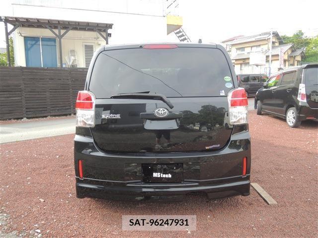 Toyota SPADE 2013-05 286062-11