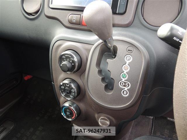 Toyota SPADE 2013-05 286062-27