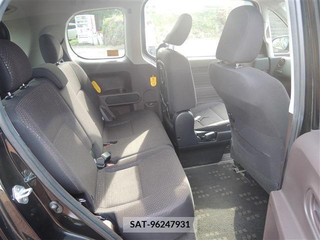 Toyota SPADE 2013-05 286062-17