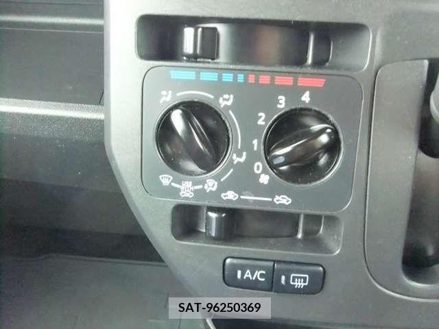 Daihatsu WAKE 2015-03 290105-6