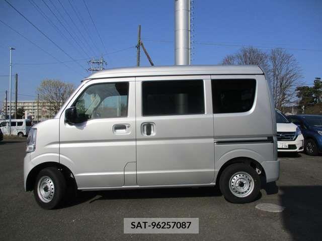 Suzuki EVERY 2023-01 210088-2