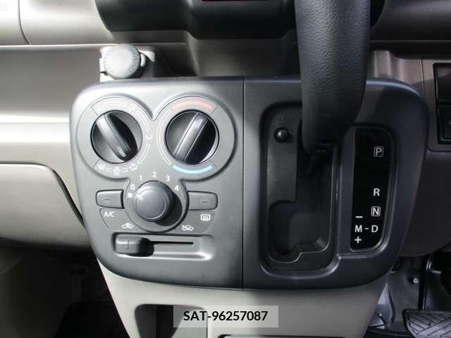Suzuki EVERY 2023-01 210088-11