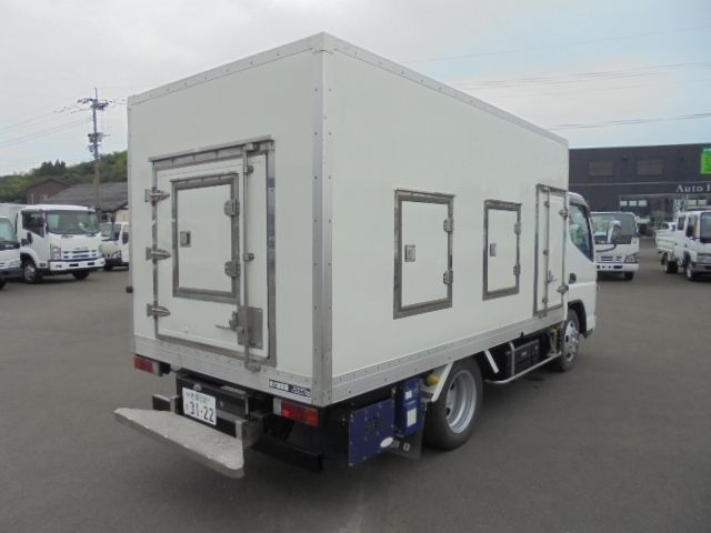 Mitsubishi CANTER 2010-09 7075-2