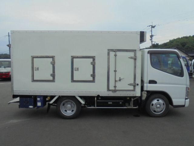 Mitsubishi CANTER 2010-09 7075-8