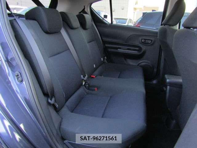 Toyota AQUA 2015-10 209026-18