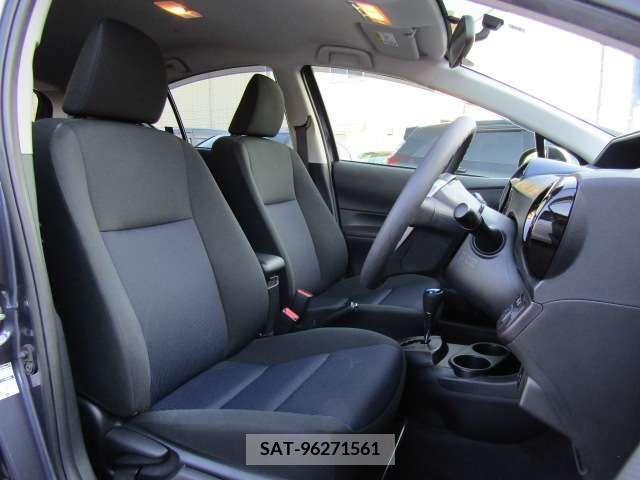 Toyota AQUA 2015-10 209026-17