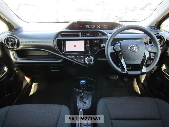 Toyota AQUA 2015-10 209026-16