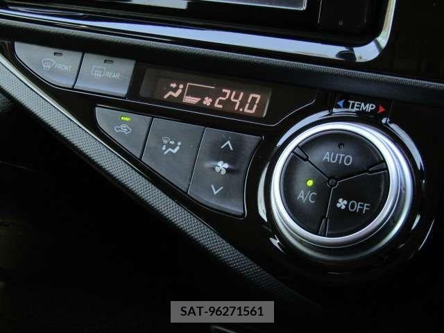 Toyota AQUA 2015-10 209026-14