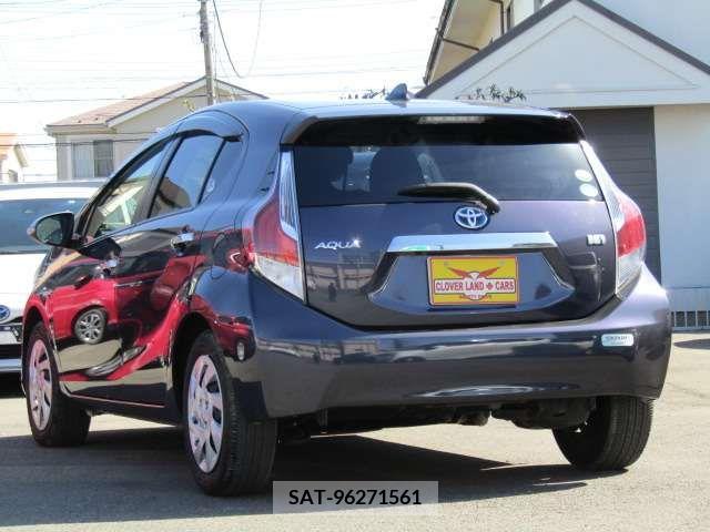 Toyota AQUA 2015-10 209026-8