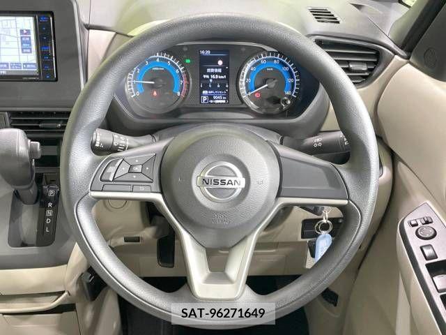 Nissan ROOX 2022-04 354749-11