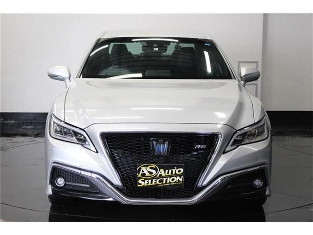 Toyota CROWN SEDAN 2018-08 182373-4