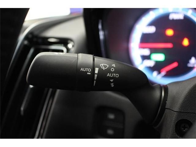 Toyota CROWN SEDAN 2018-08 182373-26