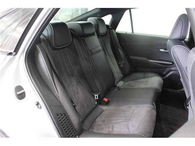 Toyota CROWN SEDAN 2018-08 182373-14