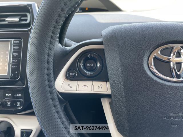 Toyota PRIUS 2016-03 330058-23