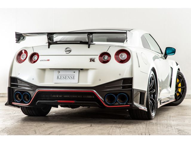 Nissan GT-R 2019-10 8615-2