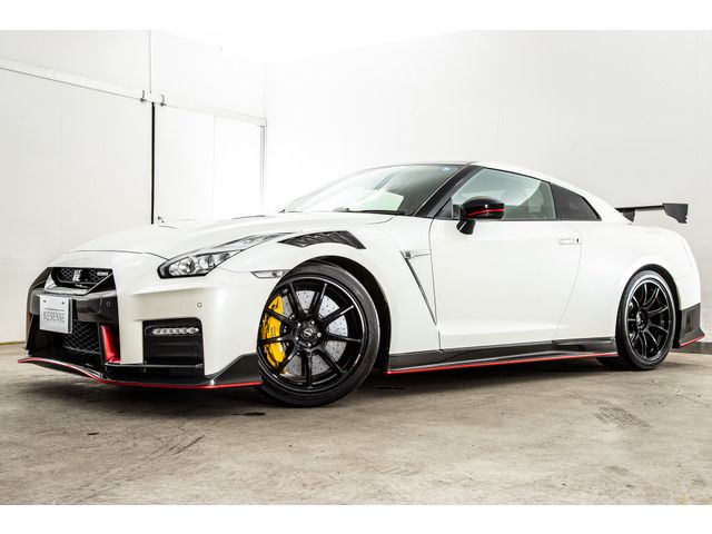 Nissan GT-R 2019-10 8615-9