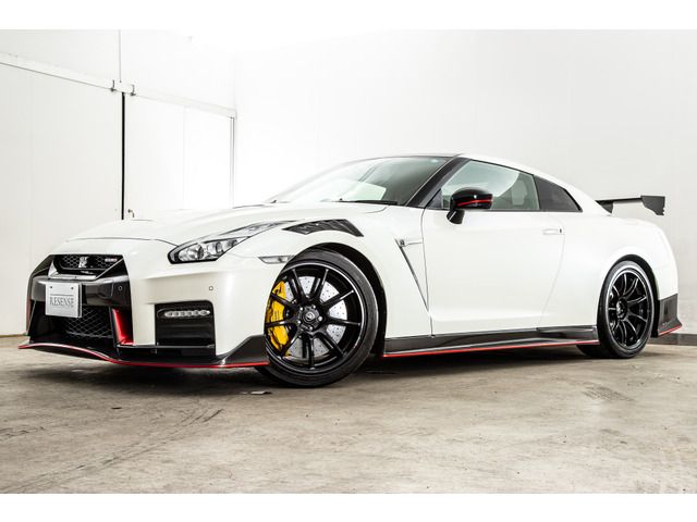 Nissan GT-R 2019-10 8615-8