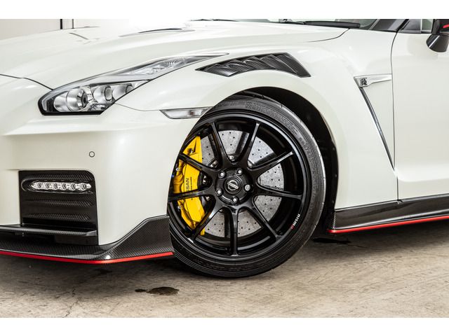 Nissan GT-R 2019-10 8615-15