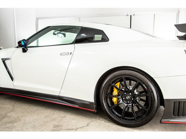 Nissan GT-R 2019-10 8615-13
