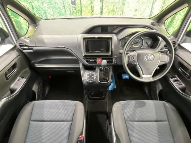 Toyota VOXY 2018-11 26668-1