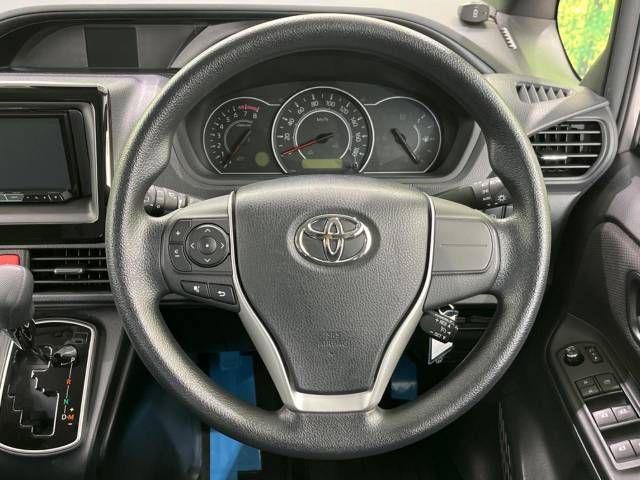 Toyota VOXY 2018-11 26668-11