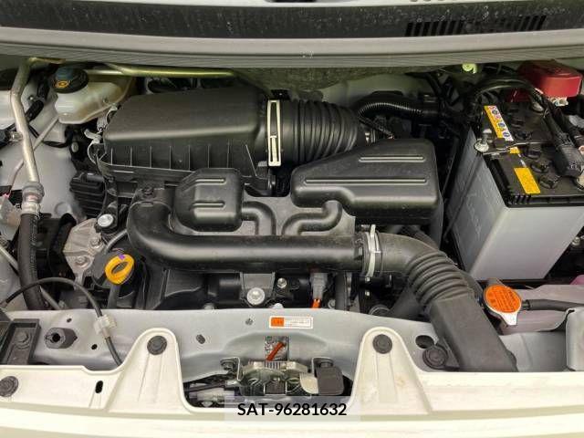 Daihatsu TANTO 2022-02 207719-18