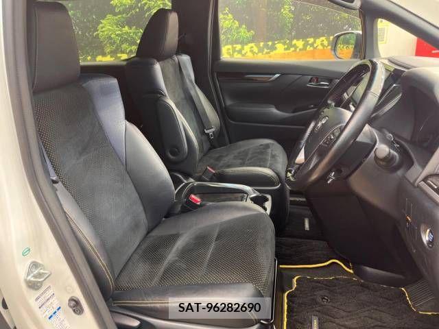 Toyota VELLFIRE 2017-01 243396-9