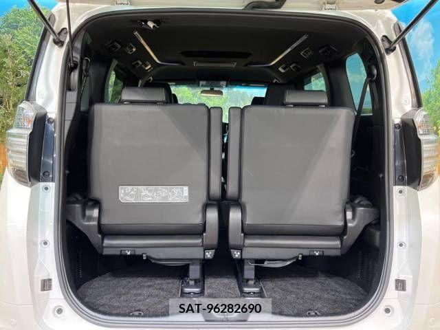 Toyota VELLFIRE 2017-01 243396-12