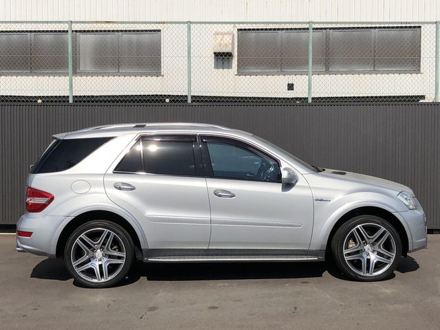 Amg AMG OTHERS 2010-07 4027-5