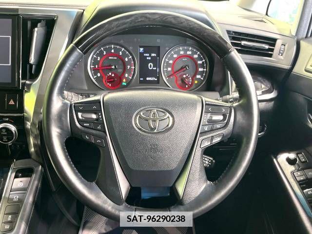 Toyota ALPHARD 2018-02 338681-12